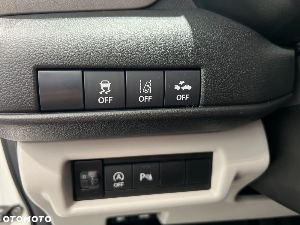Suzuki Swift 1.2 Dualjet SHVS Premium Plus CVT - 9