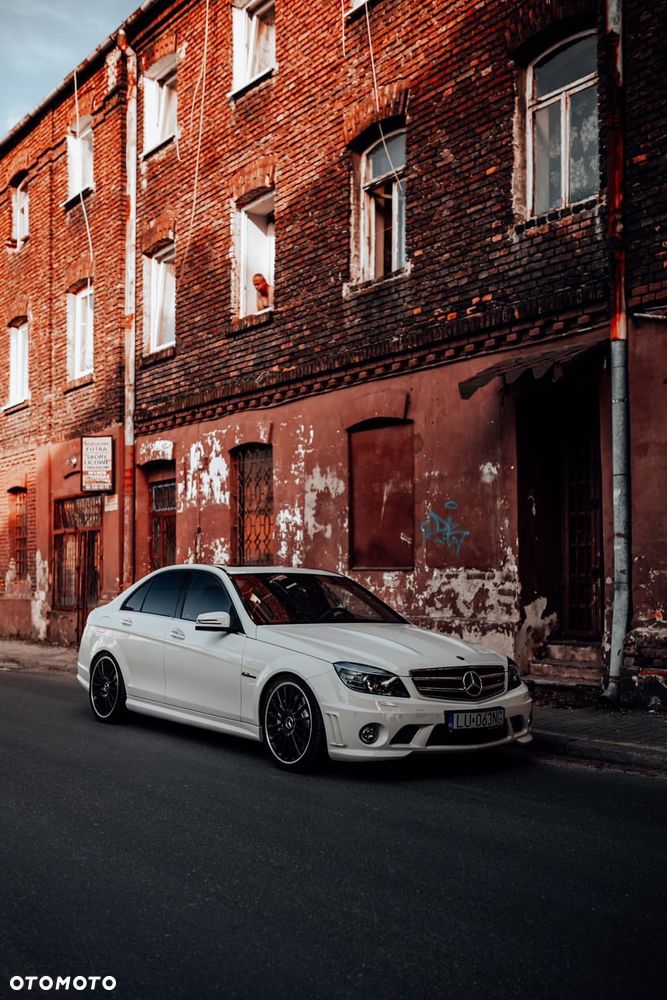 Mercedes-Benz Klasa C 63 AMG - 2