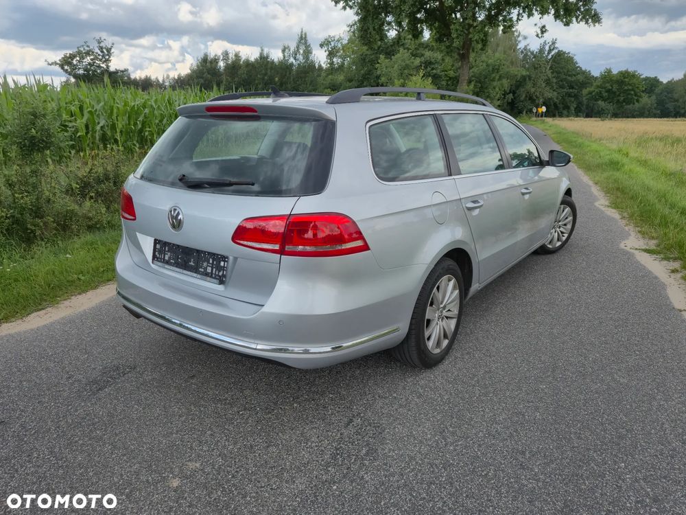 Volkswagen Passat 2.0 TDI DPF DSG Comfortline - 32
