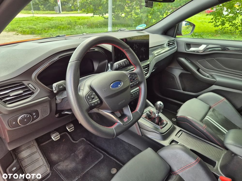 Ford Focus 2.3 EcoBoost ST X - 6