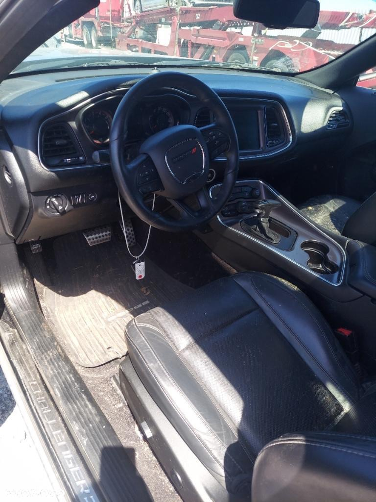 Dodge Challenger Automatik R/T Plus - 24