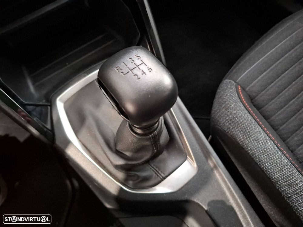 Peugeot 2008 1.2 PureTech Active Pack - 19