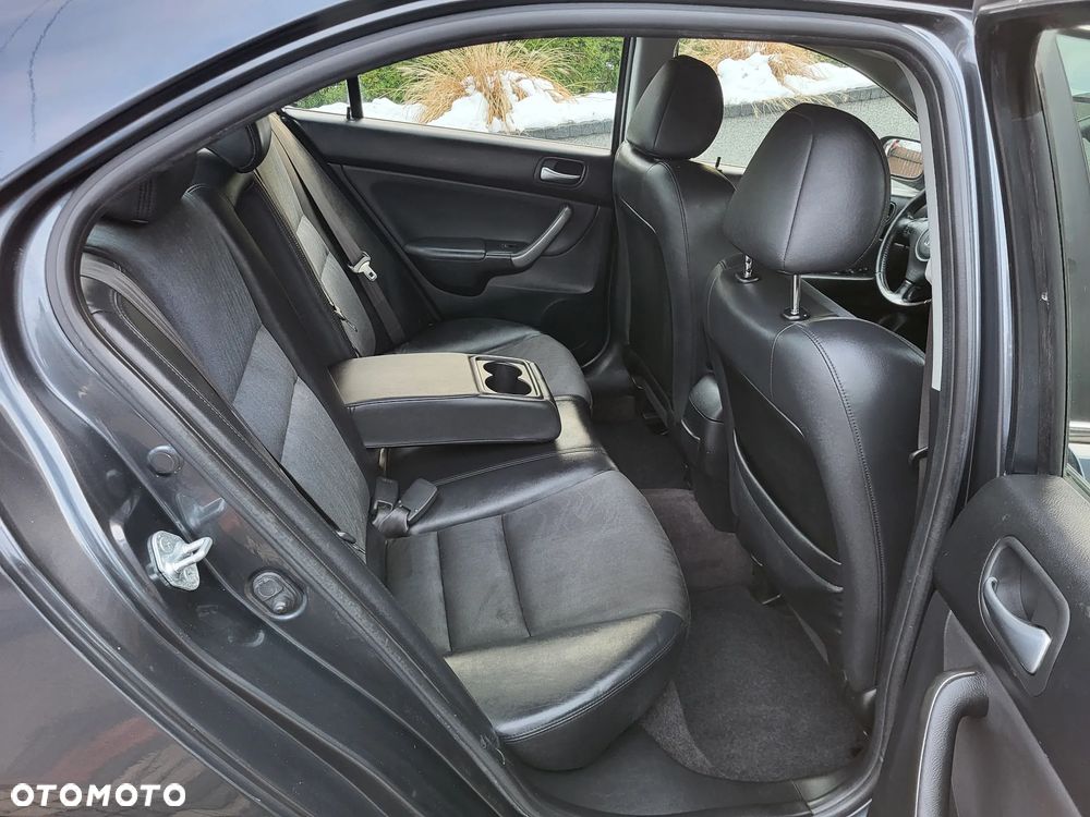 Honda Accord 2.0 i Sport - 12