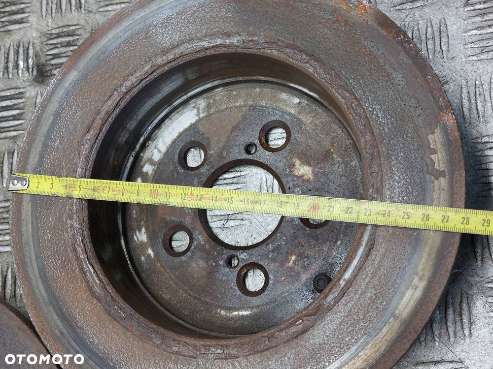 TARCZE HAMULCOWE TYŁ + ZACISKI TOYOTA AVENSIS T25 - 6