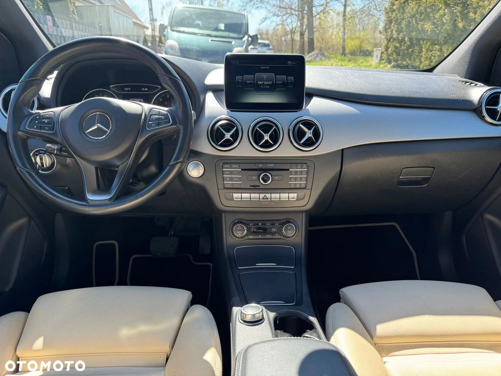 Mercedes-Benz Klasa B 250 4Matic 7G-DCT UrbanStyle Edition - 30