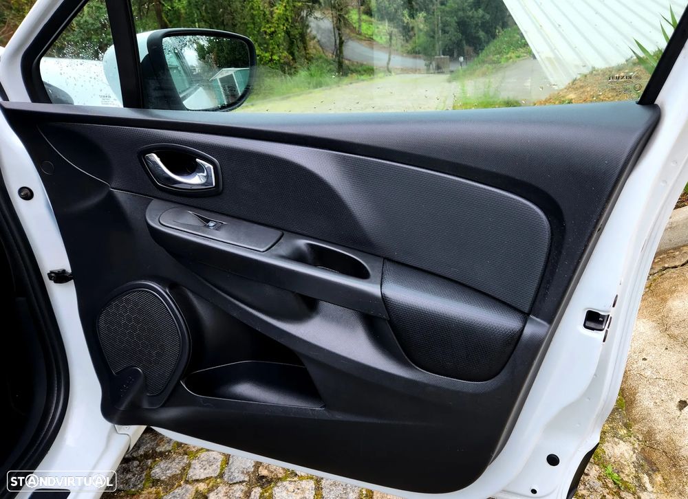 Renault Clio 0.9 TCE Limited - 19