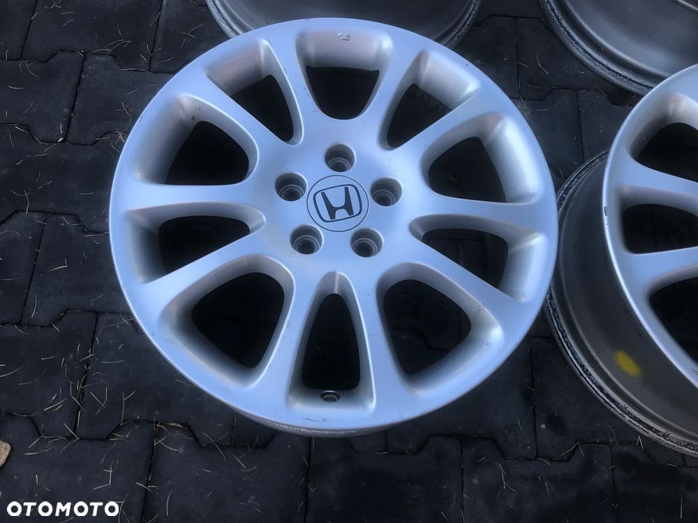 Felgi Honda CR-V III 17 7x18 5x114,3 ET50 - 2