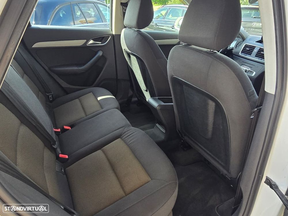 Audi Q3 2.0 TDI Attraction - 17