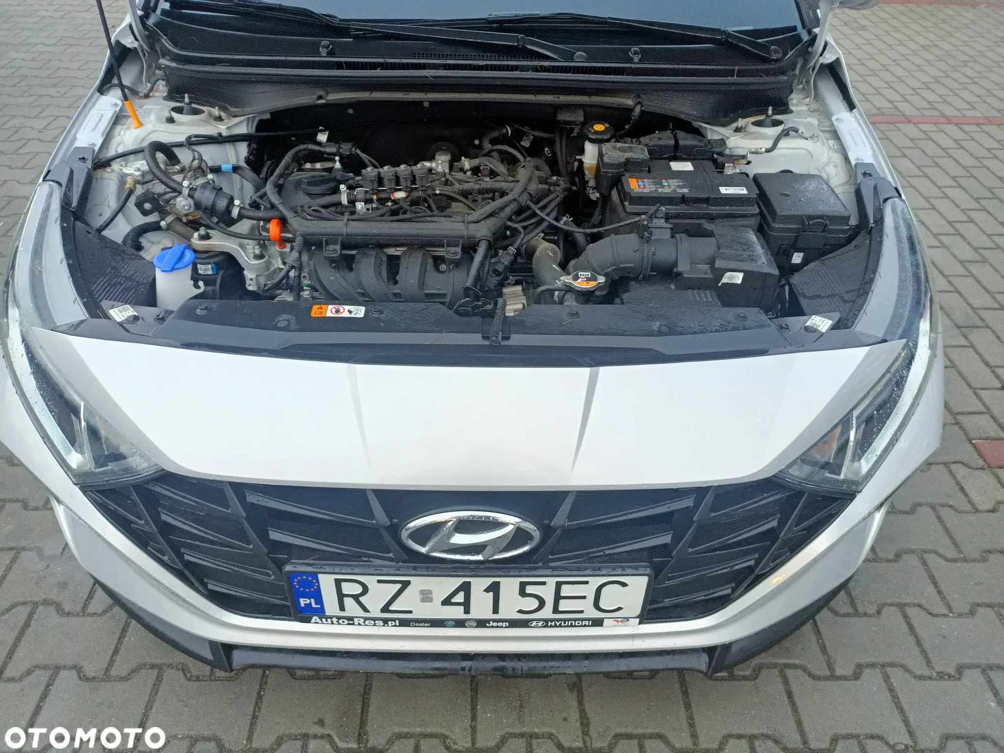 Hyundai i20 - 20