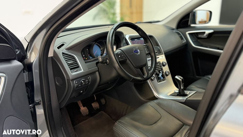 Volvo XC 60 - 6