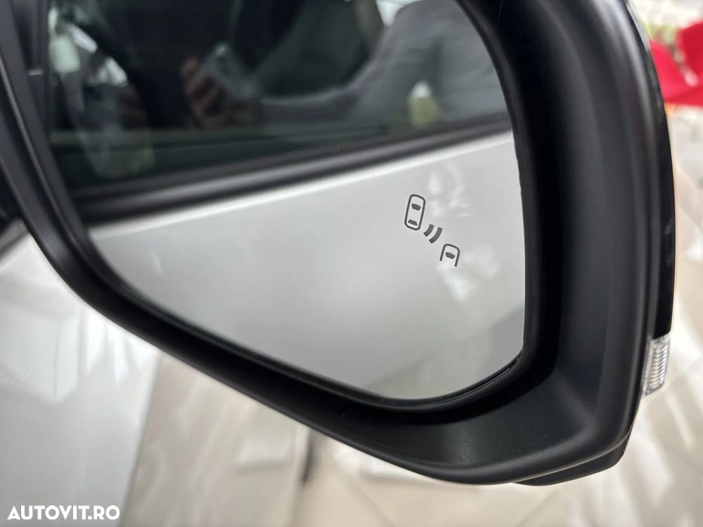 Toyota BZ4X 160 KW AWD (4x4) Luxury Solar Edition - 13