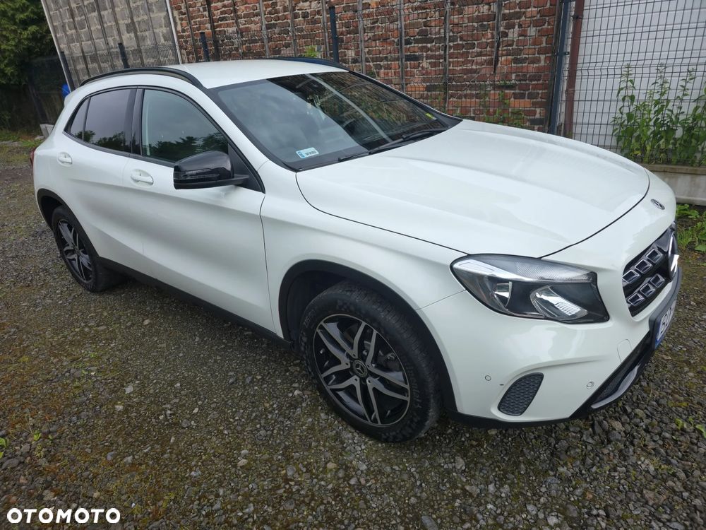 Mercedes-Benz GLA 250 4-Matic - 7