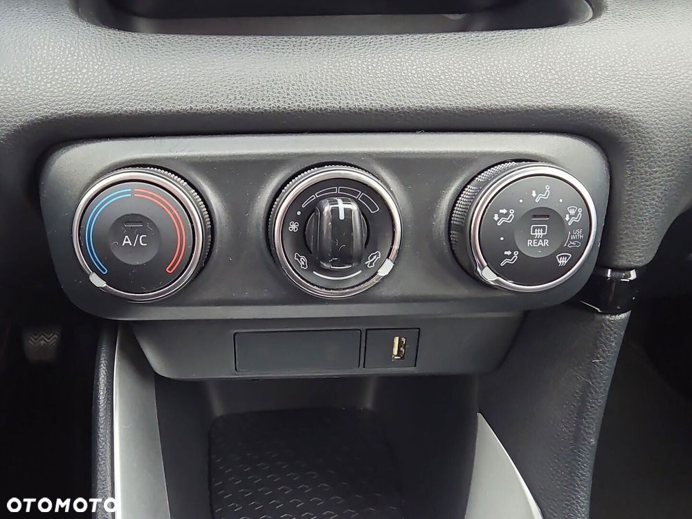 Toyota Yaris 1.5 Comfort - 21