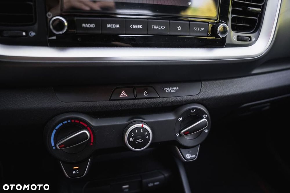 Kia Stonic - 19