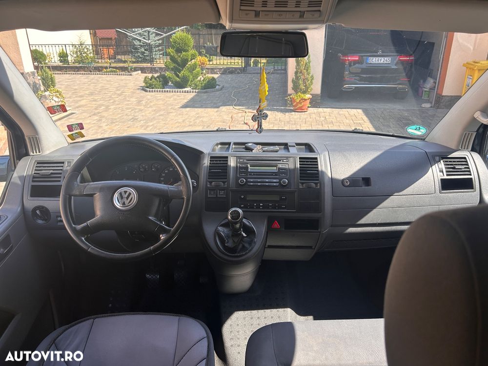 Volkswagen Caravelle - 6