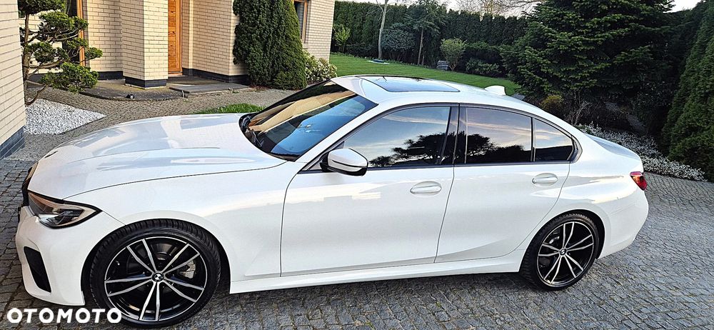 BMW Seria 3 330i xDrive M Sport sport - 12