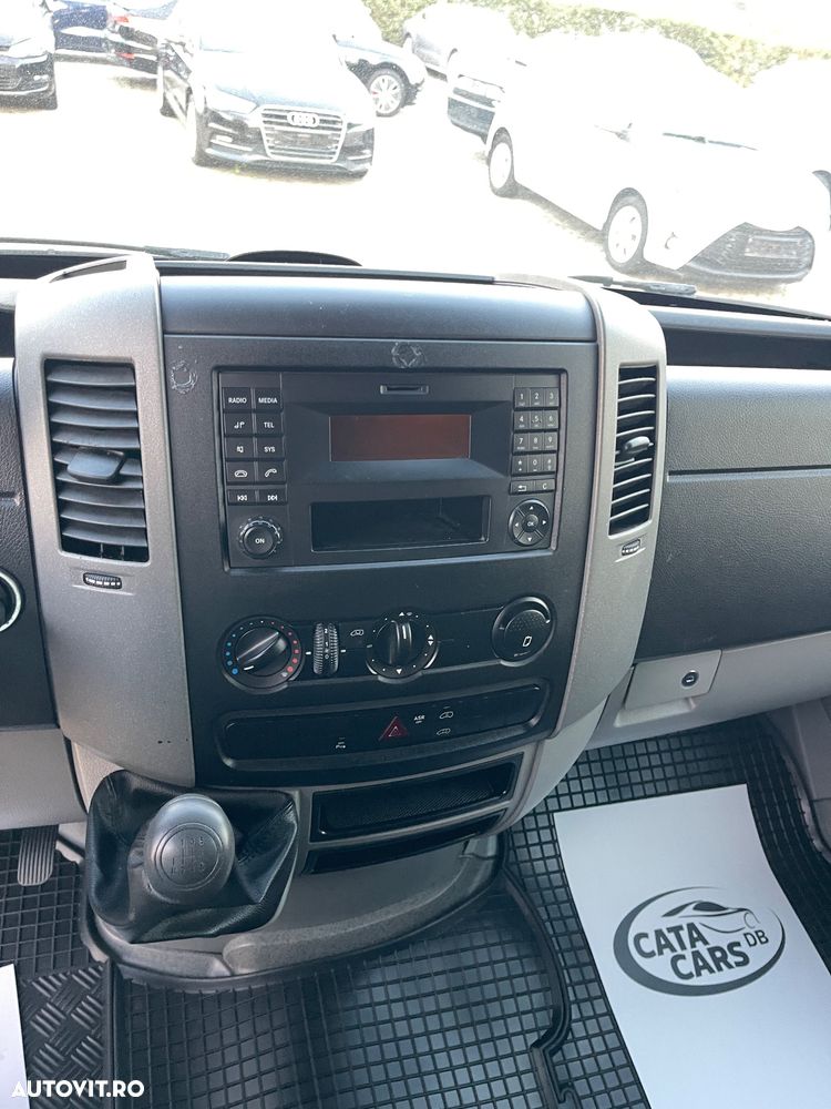 Mercedes-Benz Sprinter 211CDI  MEDIU - 22