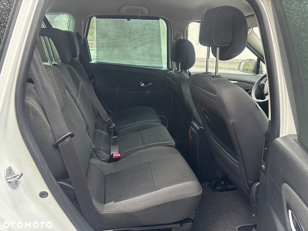 Renault Scenic dCi 150 FAP Dynamique - 16