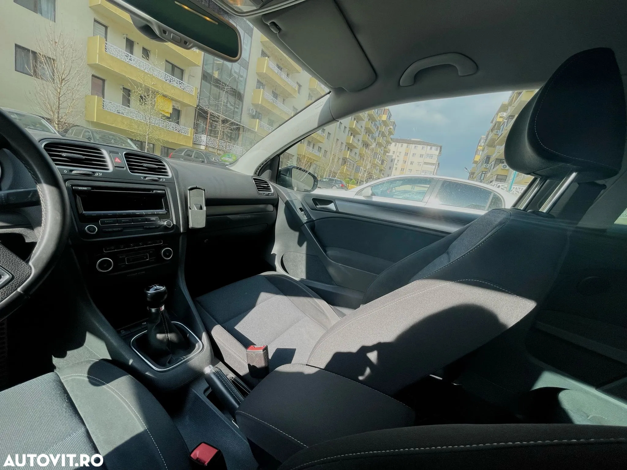 Volkswagen Golf - 8