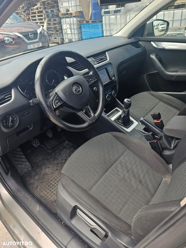 Skoda Octavia - 5