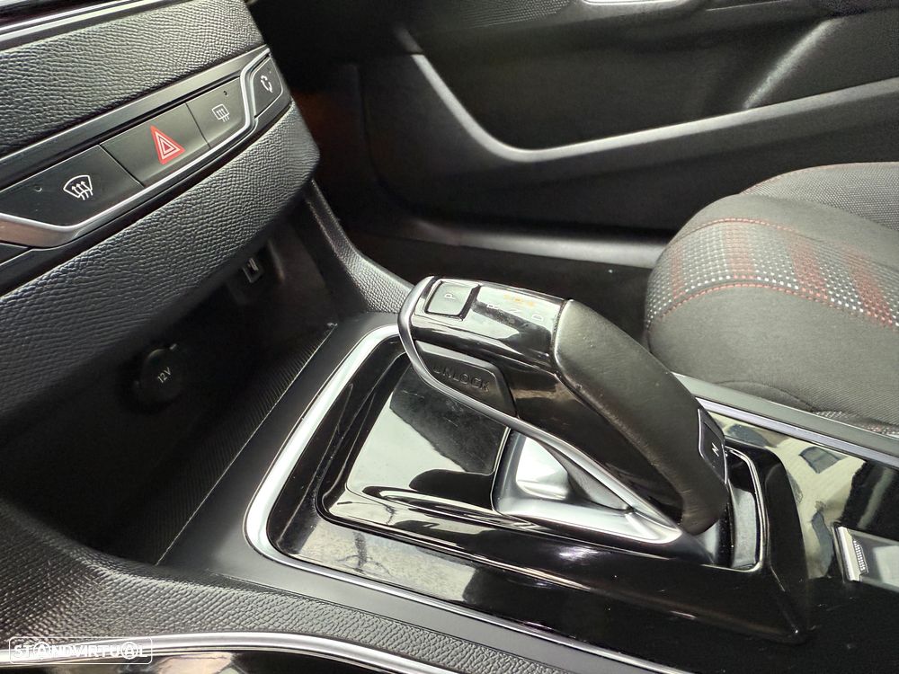 Peugeot 308 SW BlueHDi 130 EAT8 Stop & Start GT - 43