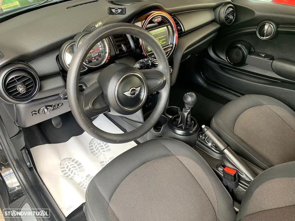 MINI 3 Portas One D - 7