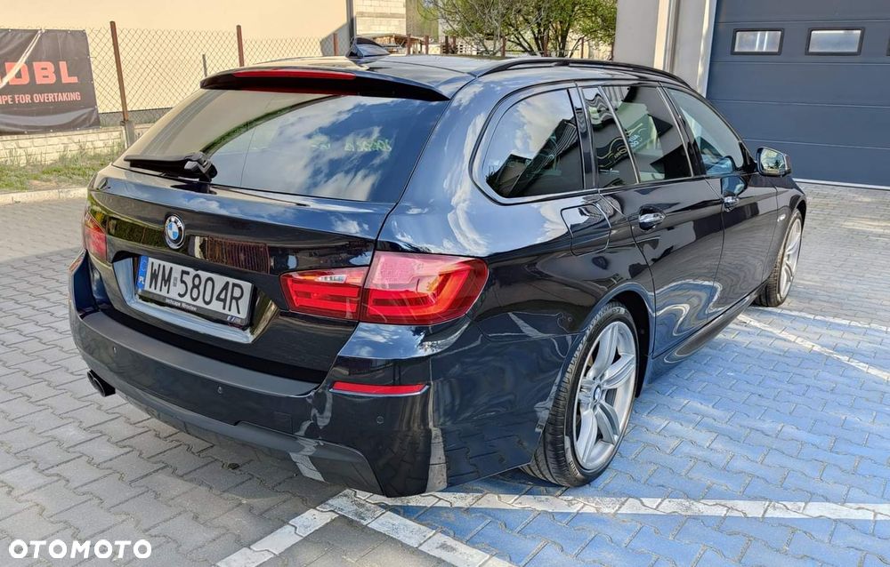 BMW Seria 5 530d xDrive - 26