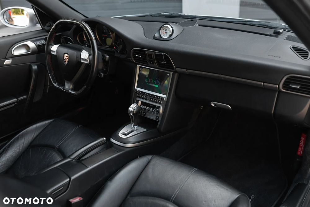 Porsche 911 Carrera Tiptronic S - 15