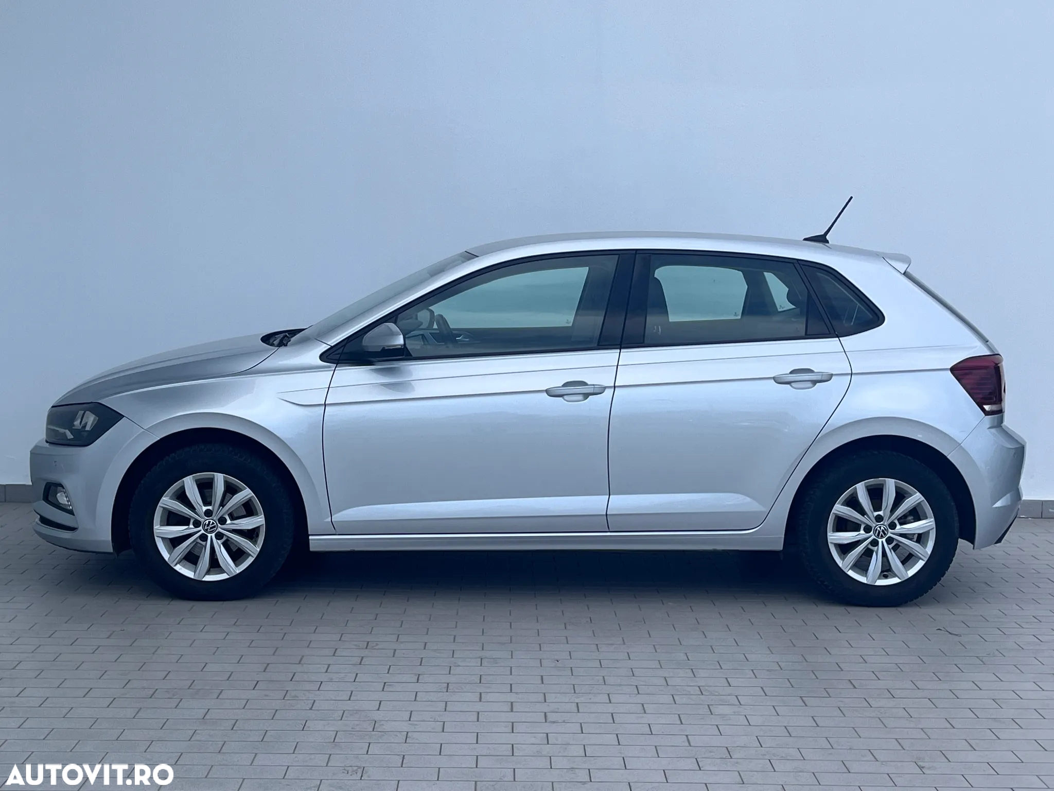 Volkswagen Polo 1.0 TSI DSG Style - 3