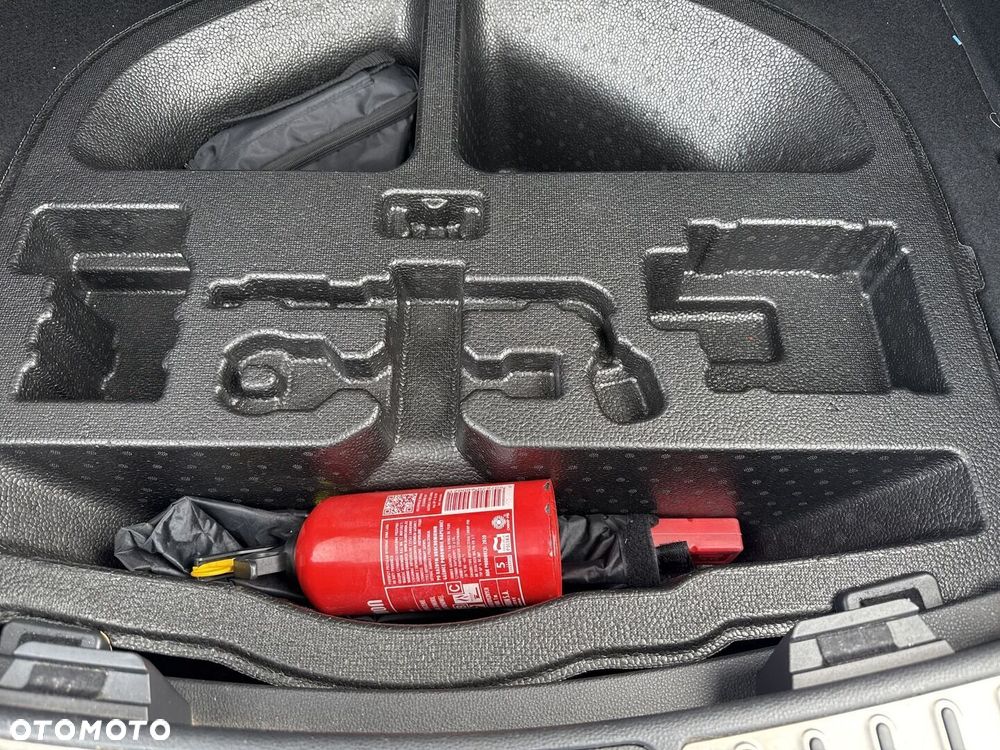 Toyota Corolla 1.8 Hybrid GR Sport - 27