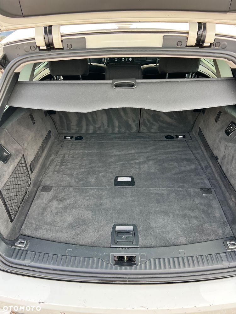 BMW Seria 5 525d - 17