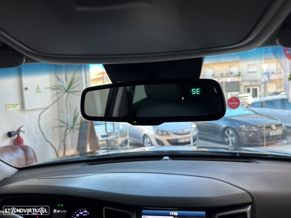 Hyundai Tucson 2.0 CRDi 4WD Auto Premium - 33