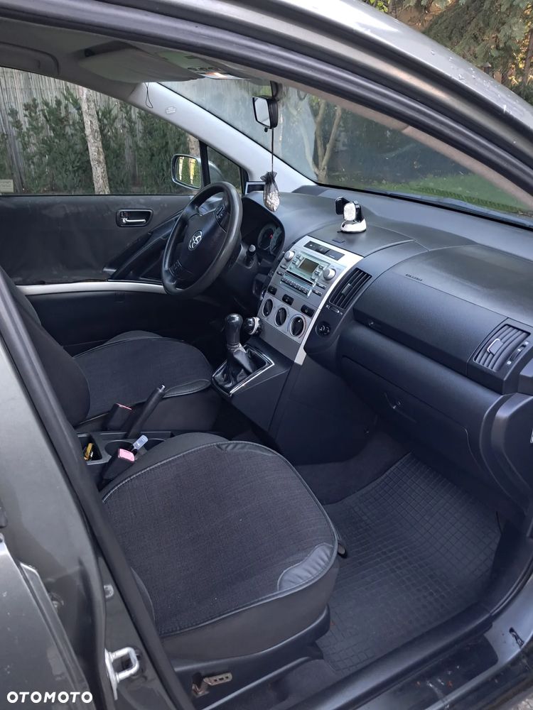 Toyota Corolla Verso 2.0 D-4D Prestige - 5