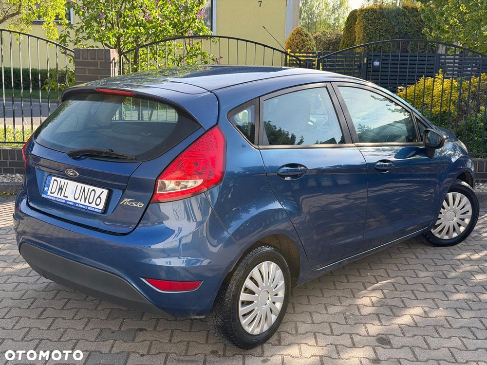 Ford Fiesta 1.25 Ambiente EU5 - 6