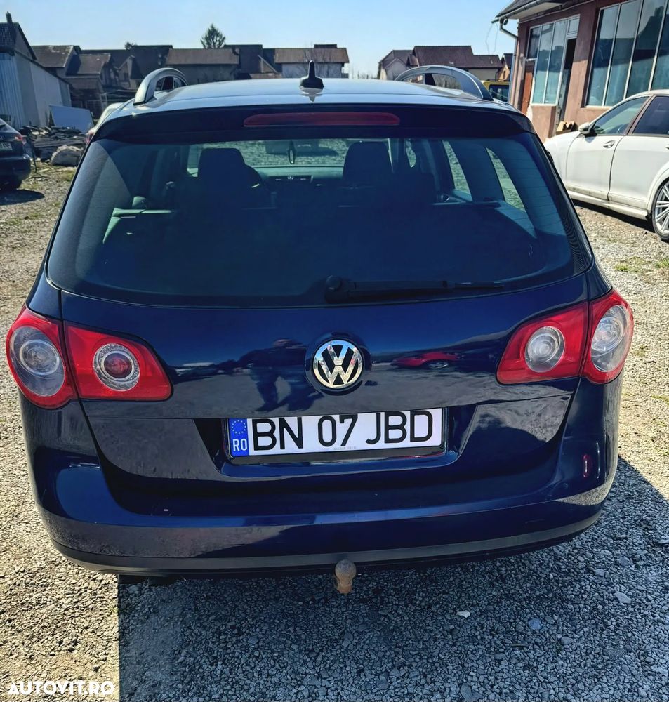 Volkswagen Passat 2.0 TDI DPF Comfortline - 4