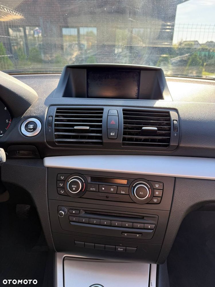 BMW Seria 1 2010 photo 5