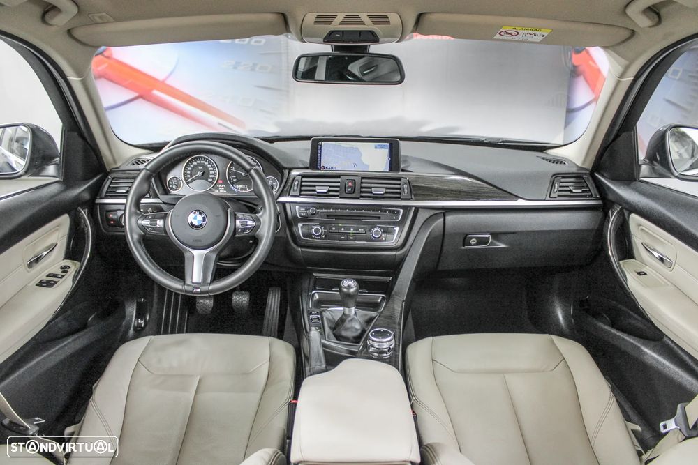 BMW 320 d Line Luxury - 4