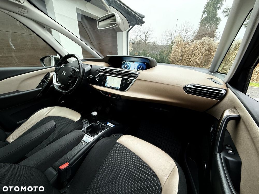Citroën C4 Picasso THP 155 Exclusive - 31