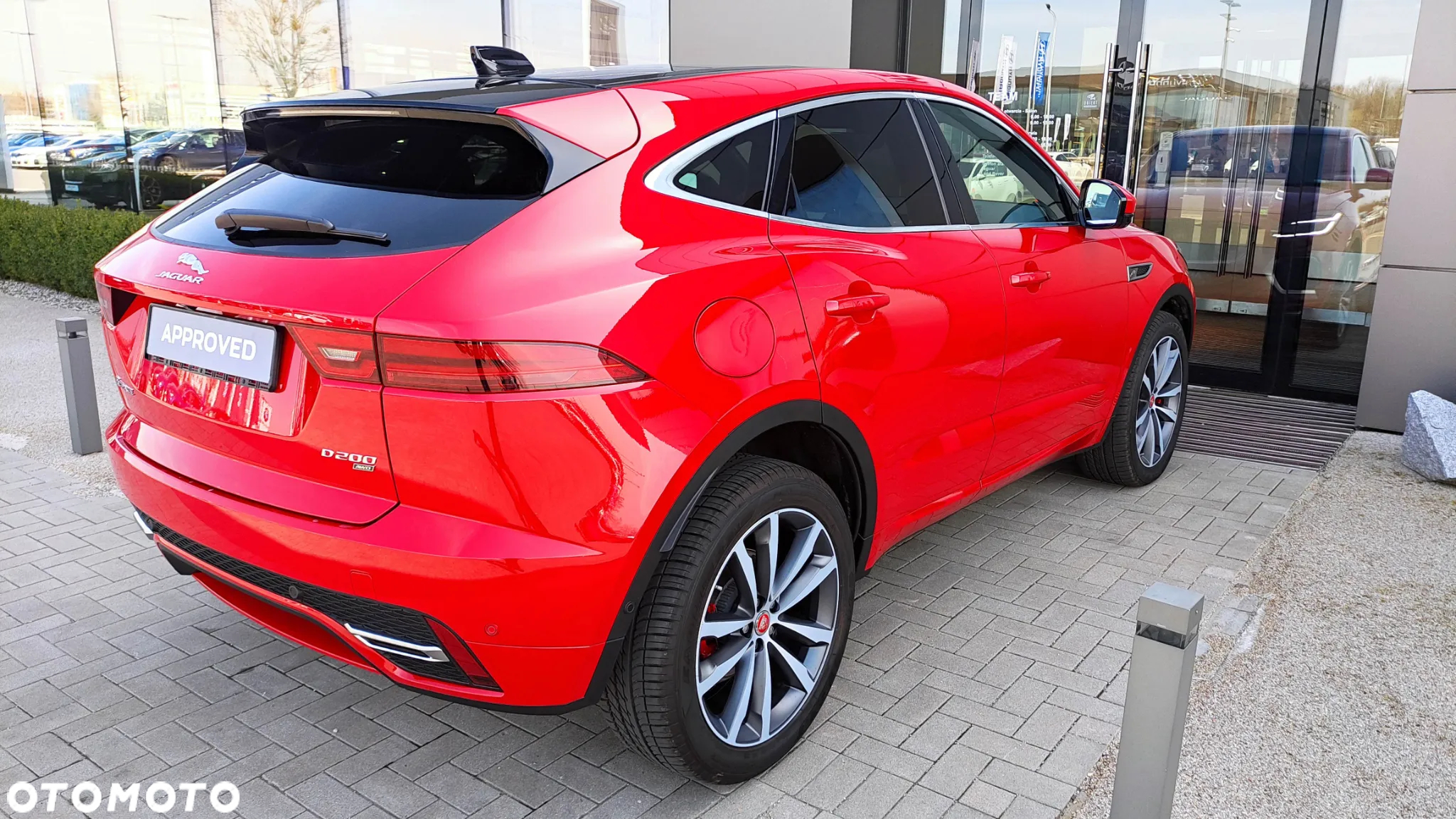 Jaguar E-Pace 2.0 i4D AWD R-Dynamic SE - 11