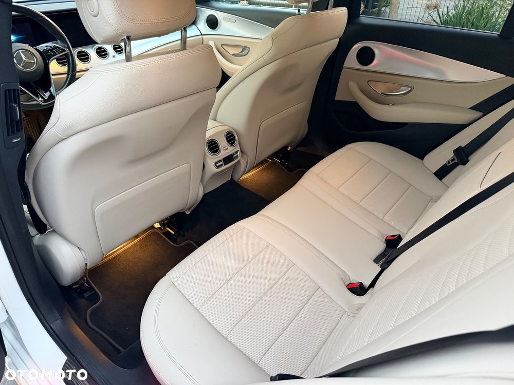 Mercedes-Benz Klasa E 300 de 9G-TRONIC Avantgarde - 10