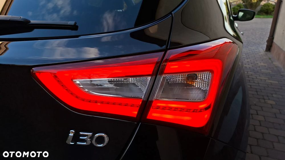 Hyundai i30 1.6 GDI Premium - 11