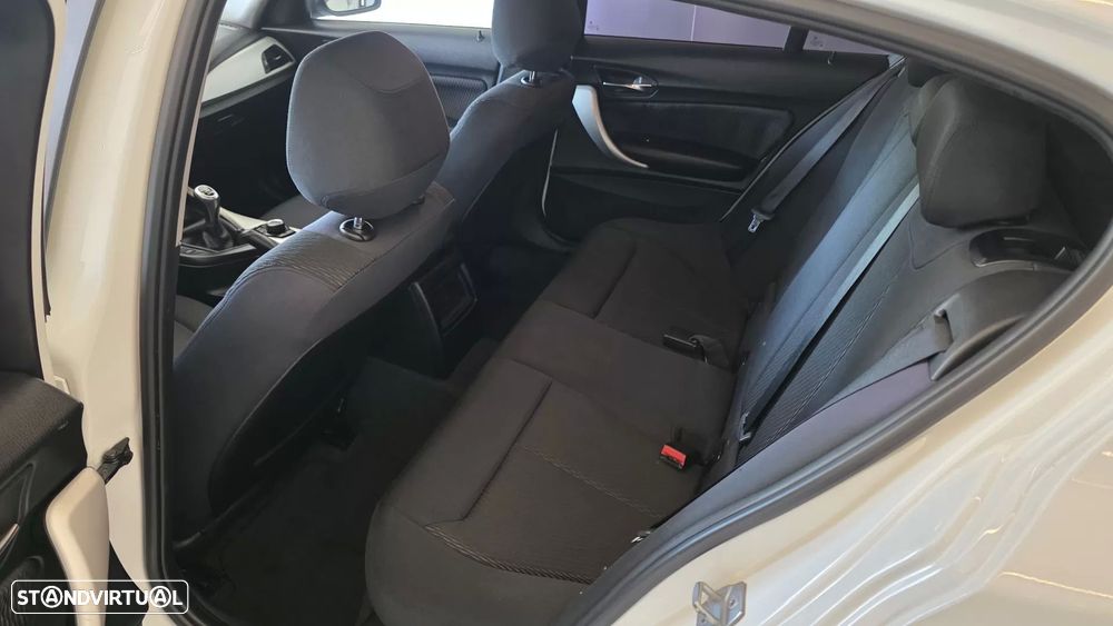 BMW 114 d Urban Line - 36