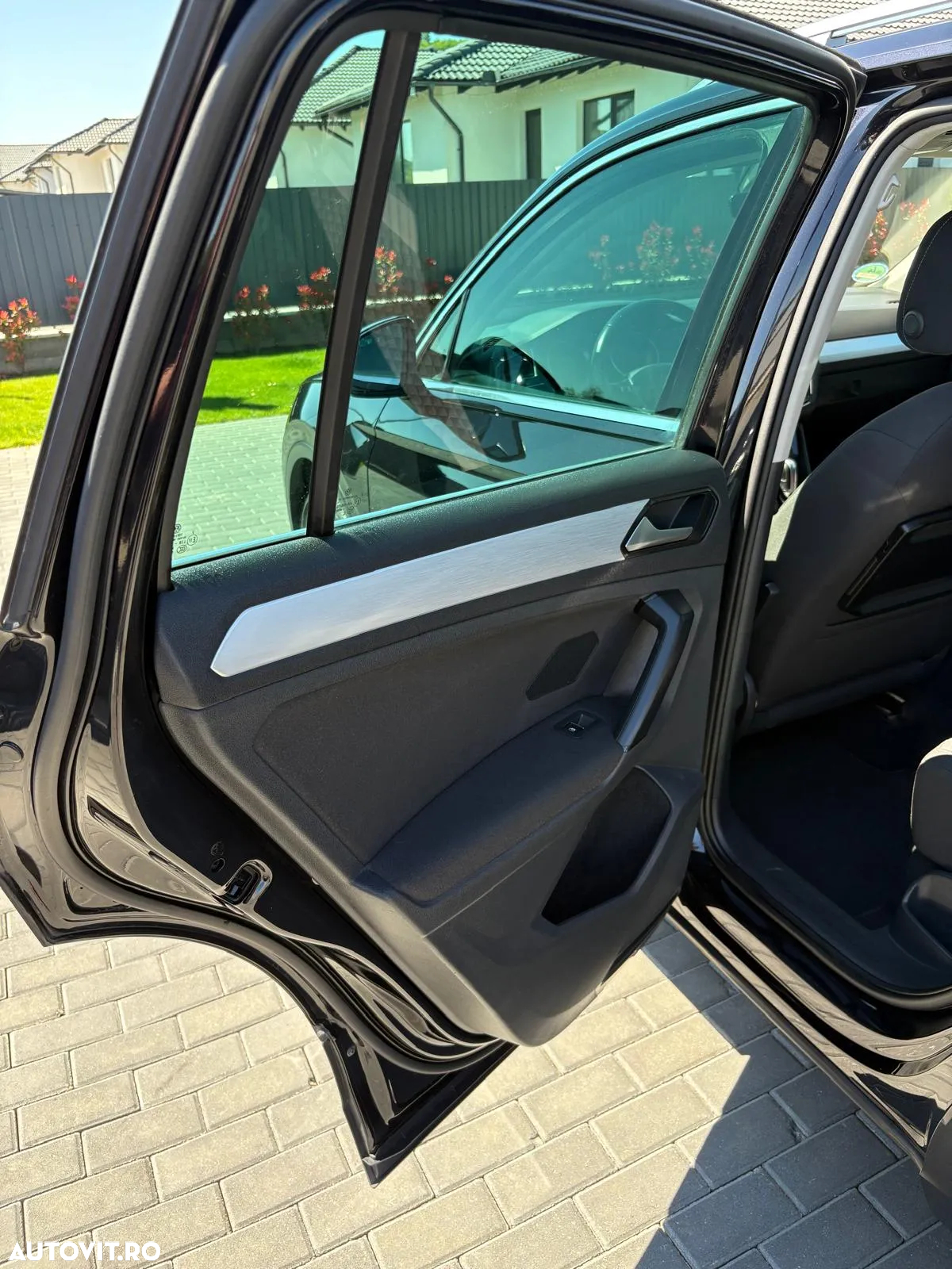 Volkswagen Tiguan 2.0 TDI 4Mot DSG Comfortline - 31
