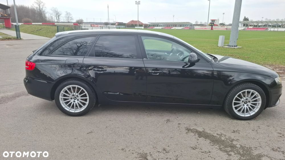 Audi A4 Avant 2.0 TDI DPF Ambiente - 5