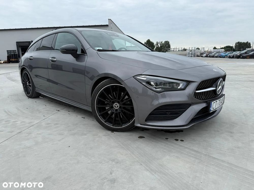 Mercedes-Benz CLA 200 AMG Line 7G-DCT - 1