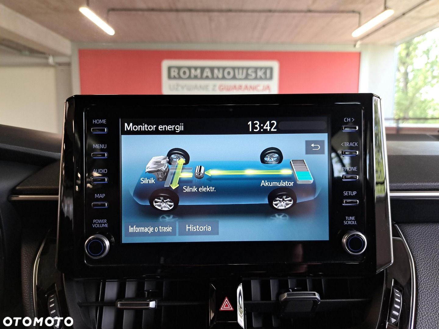Toyota Corolla 1.8 Hybrid Comfort - 22