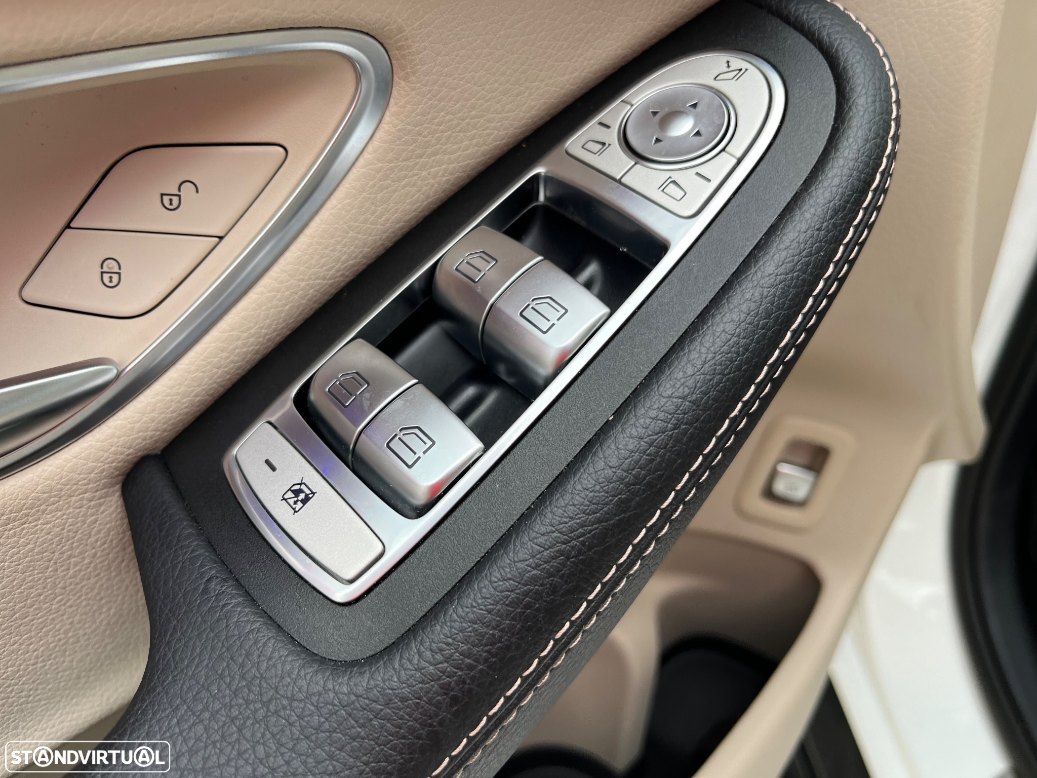 Mercedes-Benz EQC 400 4Matic Electric Art - 12