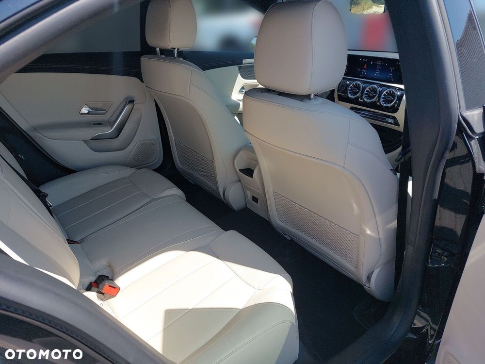 Mercedes-Benz CLA 200 mHEV Progressive 7G-DCT - 18