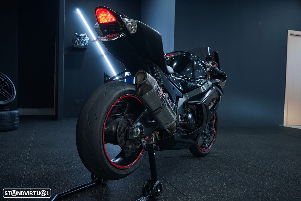Suzuki GSX-R K5 - 4