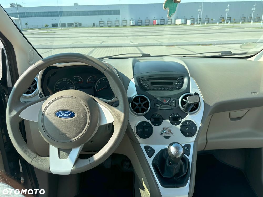 Ford KA 1.2 Titanium (air4) - 6